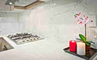 Kitchen Backsplash Tile: Suggestions for An Attractive and Durable Design